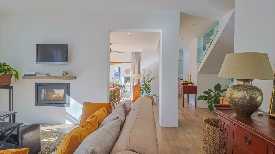 3 Bedroom Property for Sale in The Coves North West